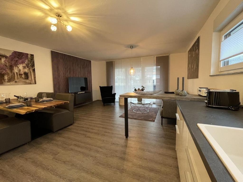 Exklusive Wohnung Zentral Mit Grossem Balkon لوسهايم المظهر الخارجي الصورة