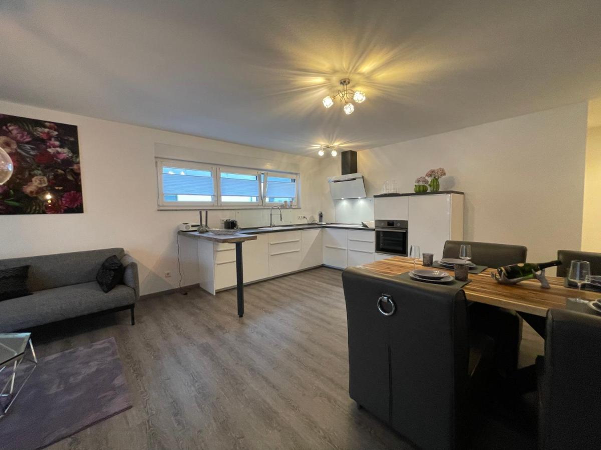 Exklusive Wohnung Zentral Mit Grossem Balkon لوسهايم المظهر الخارجي الصورة