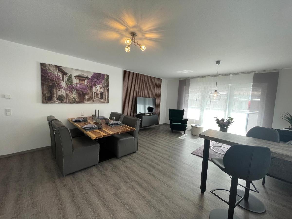 Exklusive Wohnung Zentral Mit Grossem Balkon لوسهايم المظهر الخارجي الصورة